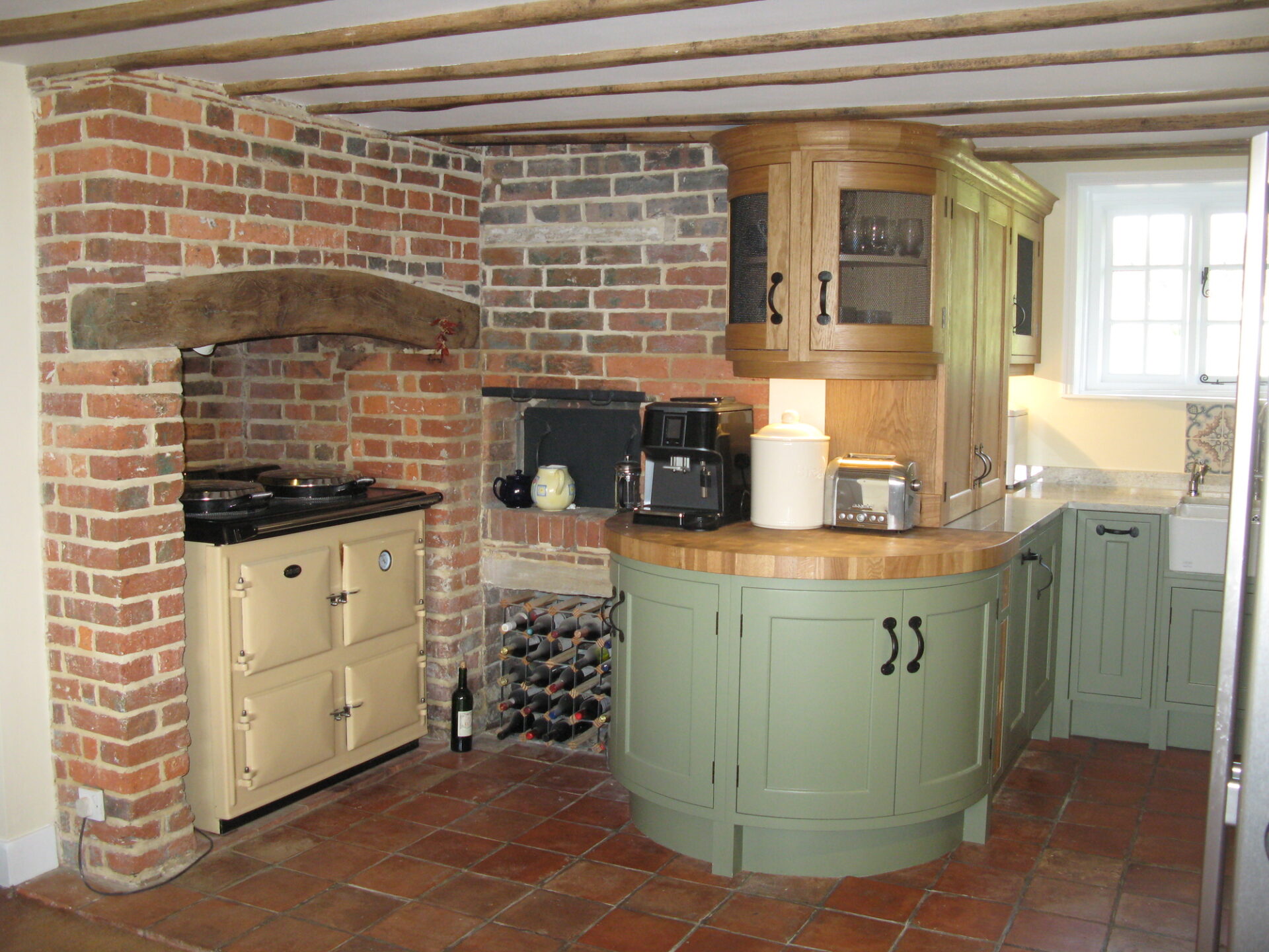 High Halden, East Sussex Traditional English kitchen main picture